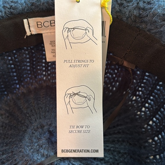 New BCBG Blue Knitted Hat - Picture 6 of 6